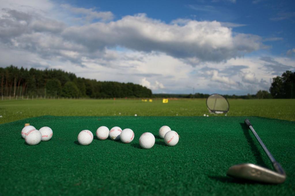 Golf Zajazd Zajaczkowo Słupsk Eksteriør billede